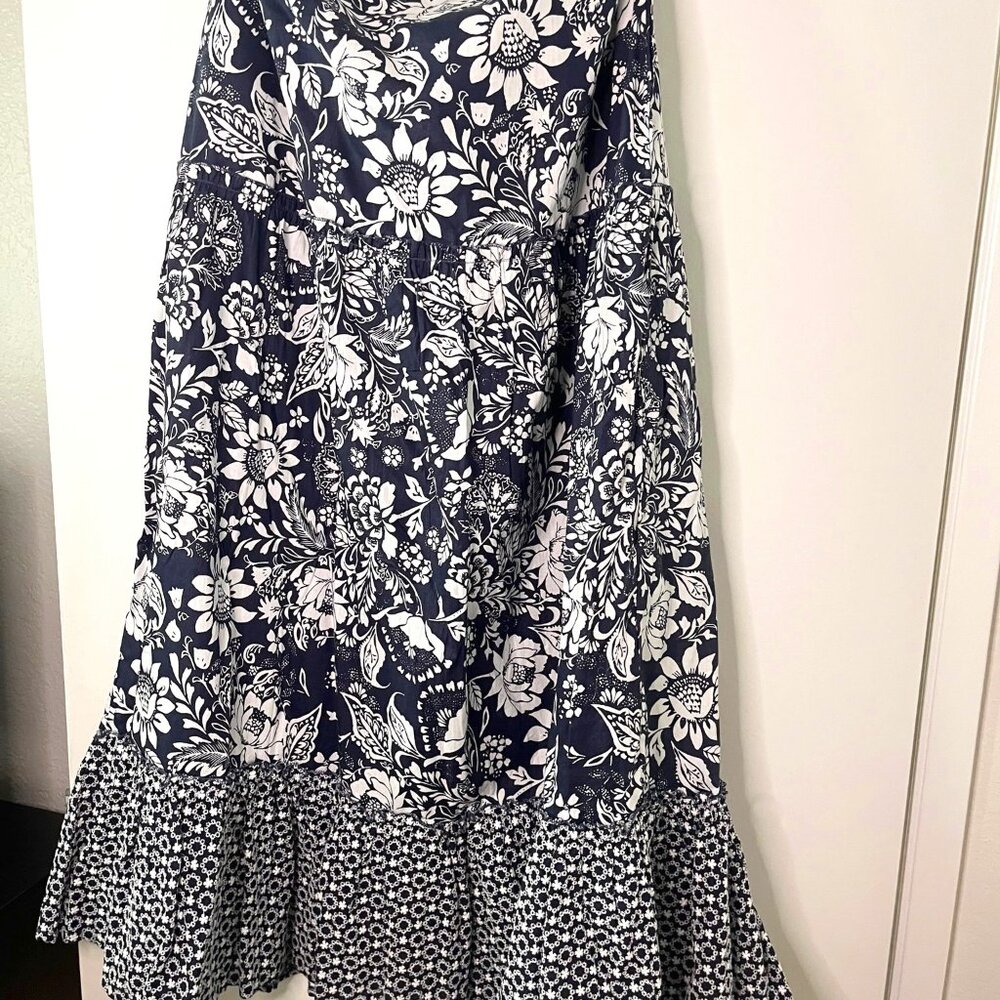 Luna Moon A-Line Full Skirt Size XL Navy White Floral Print Ruffle Eyelet Trim